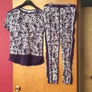 Pajama Shirt and pants purple/white. Size medium